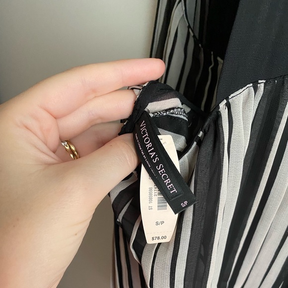 Victoria Secret Lingerie Top - Picture 5 of 6
